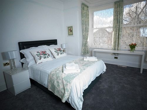 Croham Park - Free Parking & Wi-Fi Bed & Breakfast Croydon Exterior photo